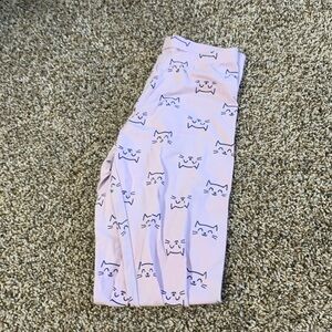Cat & Jack girls purple kitten leggings. Excellent condition, never worn.